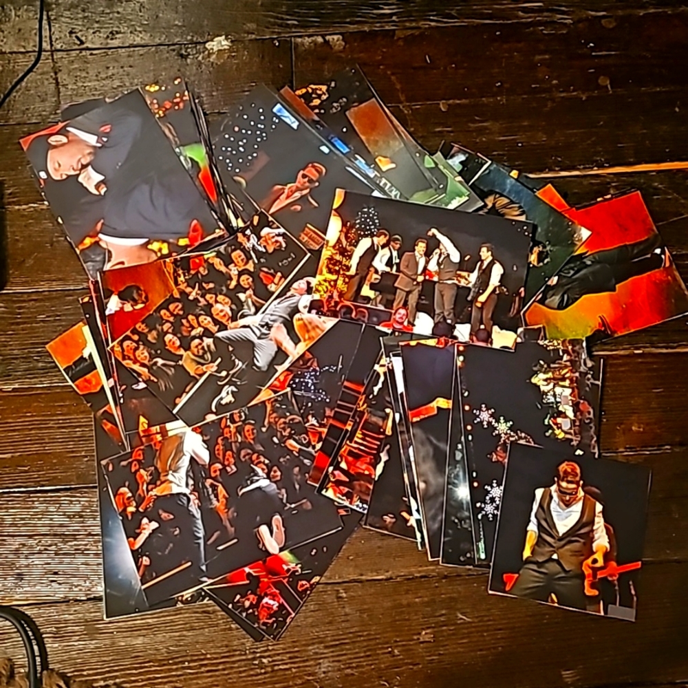 NKOTB - New Kids on the Block - Christmas House of Blues Photo Set